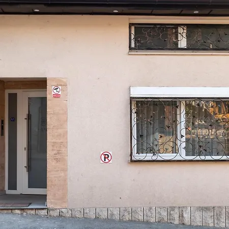 Hotel Ornament And Saraievo