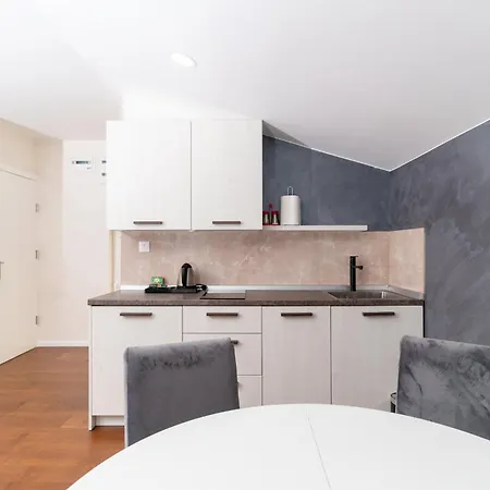 Ornament And * Saraievo