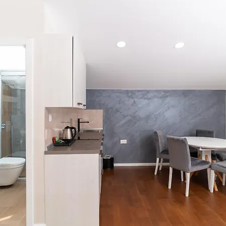 Ornament And 호텔 *