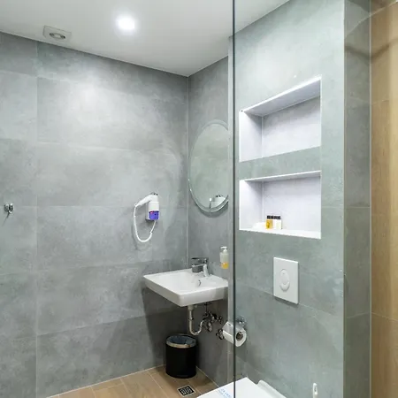 Ornament And Hotel *