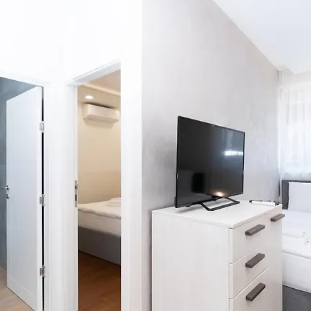 Ornament And Hotel *