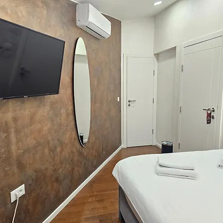 Ornament And Hotel *