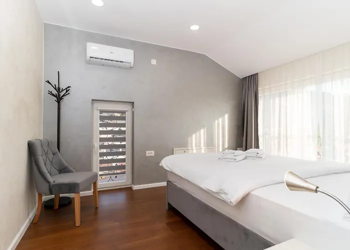 Ornament And Saraievo