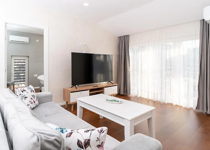 Ornament And Saraievo